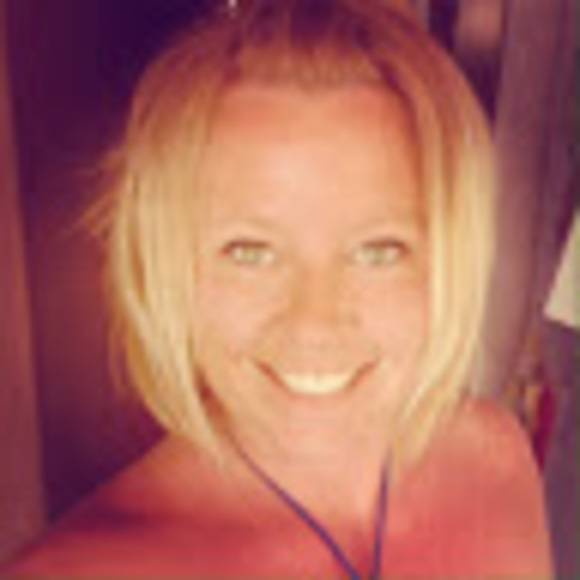 Meet your Posher, Tabatha - Picture 1 of 1